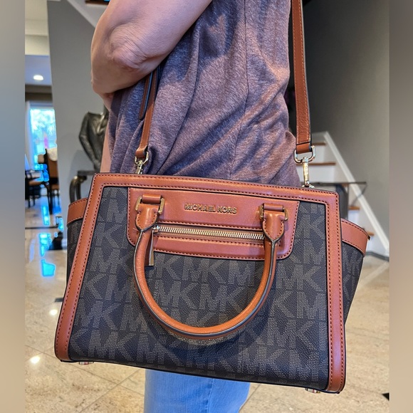 Michael Kors MK Small Satchel Shoulder Tote - Picture 3 of 6